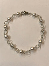Load image into Gallery viewer, 8” Pearl Bracelet w/ Lobster Clasp Closing